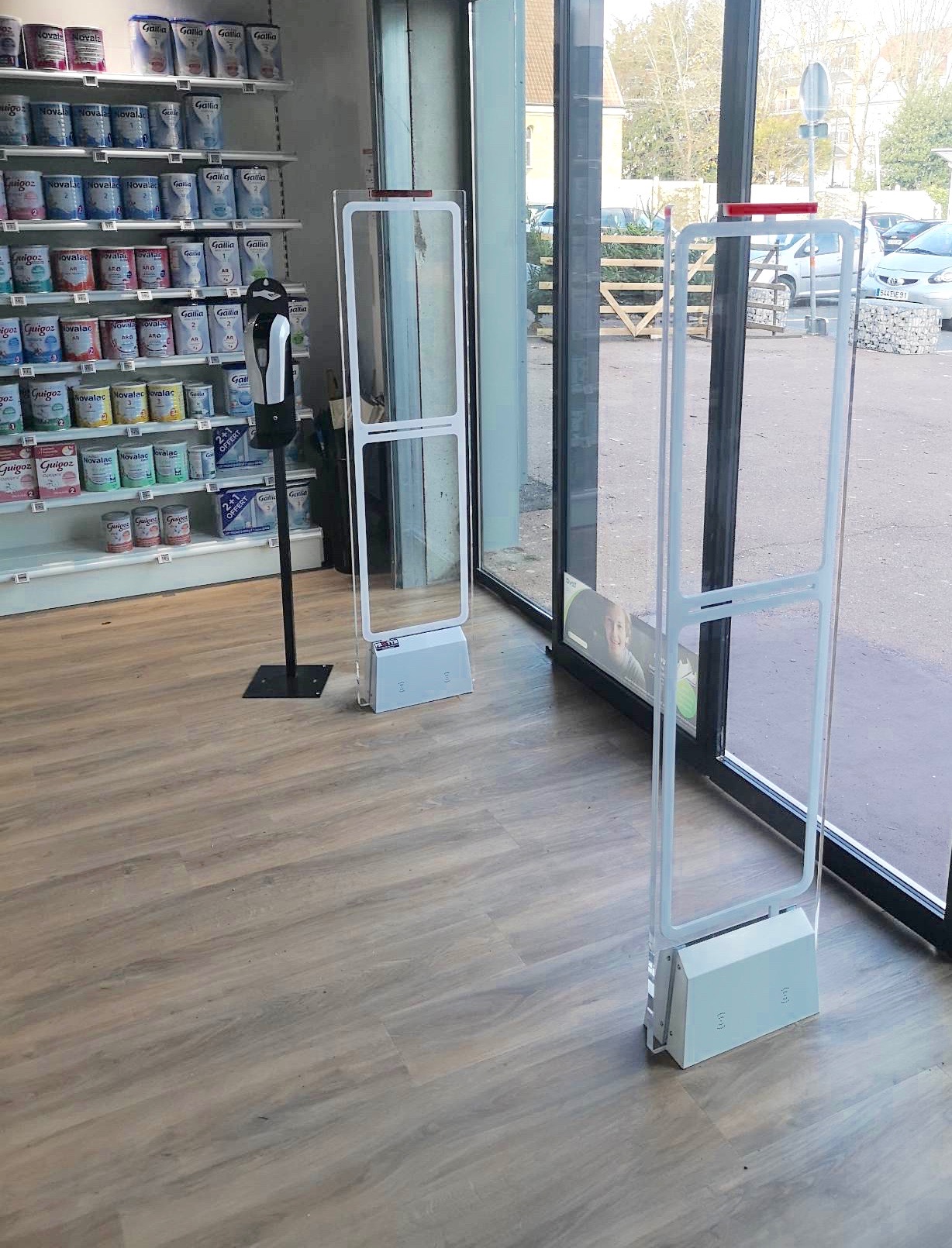 photo installation pharmacie par protym en technologie AM avec plexi vision 4